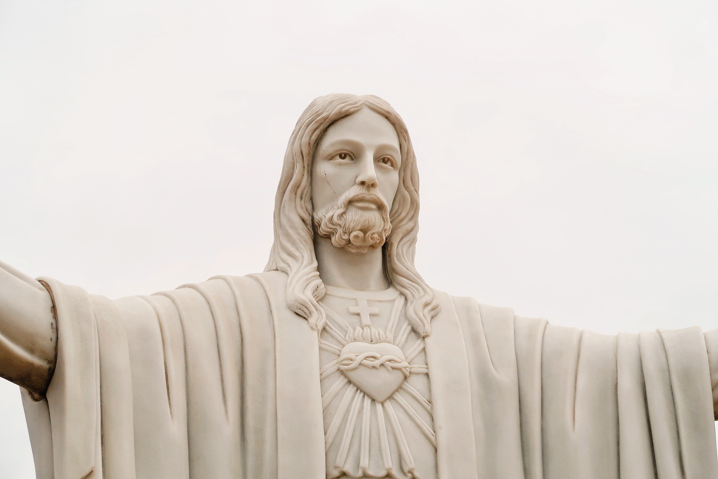 Marble statue of the Sacred Heart of Jesus